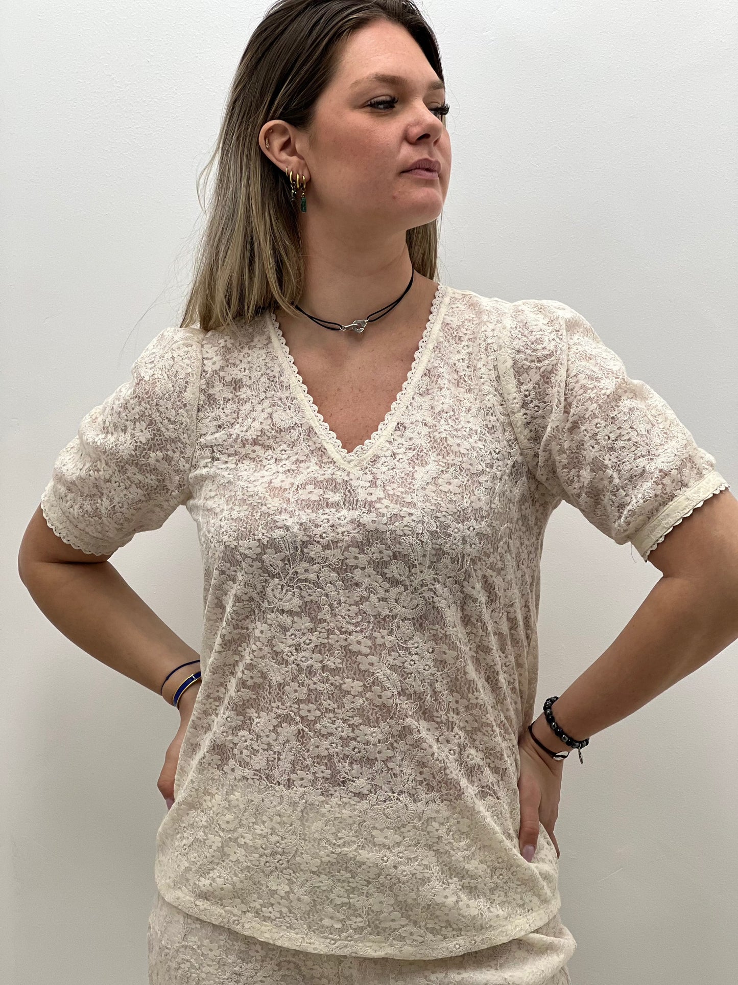 T-shirt T-shirt B.YOUNQ BYIPANE BLOUSE T-shirt B.YOUNQ BYIPANE BLOUSE B.YOUNQ