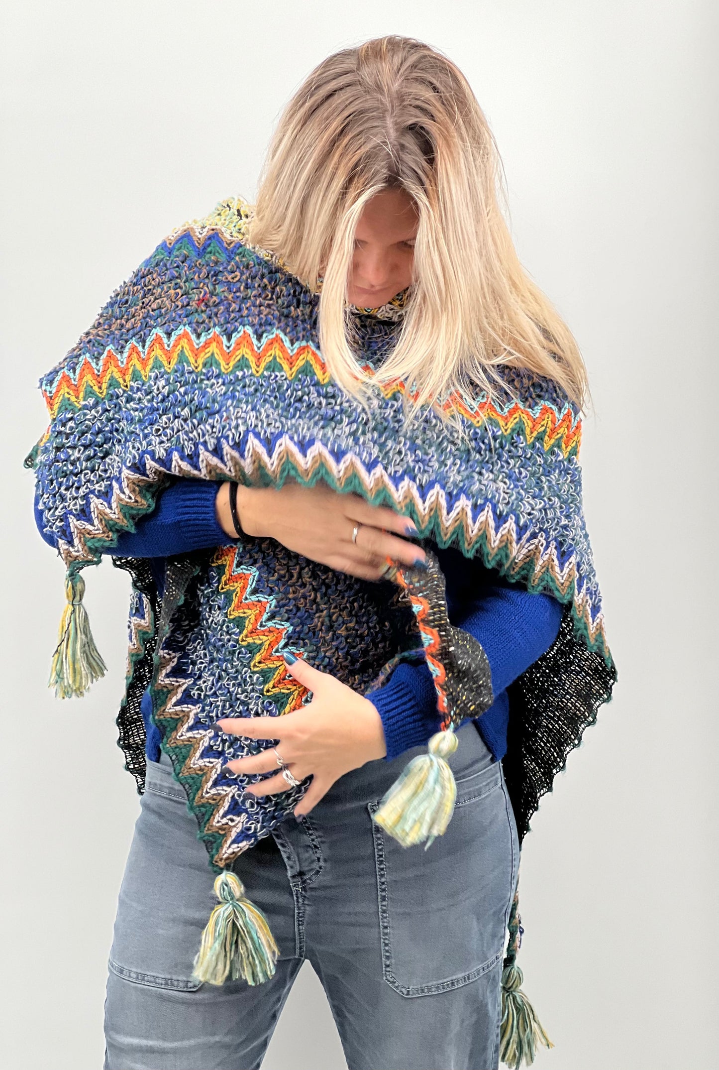 Veste Poncho Crochet Cherry boutique Poncho Crochet Cherry boutique Cherryboutique