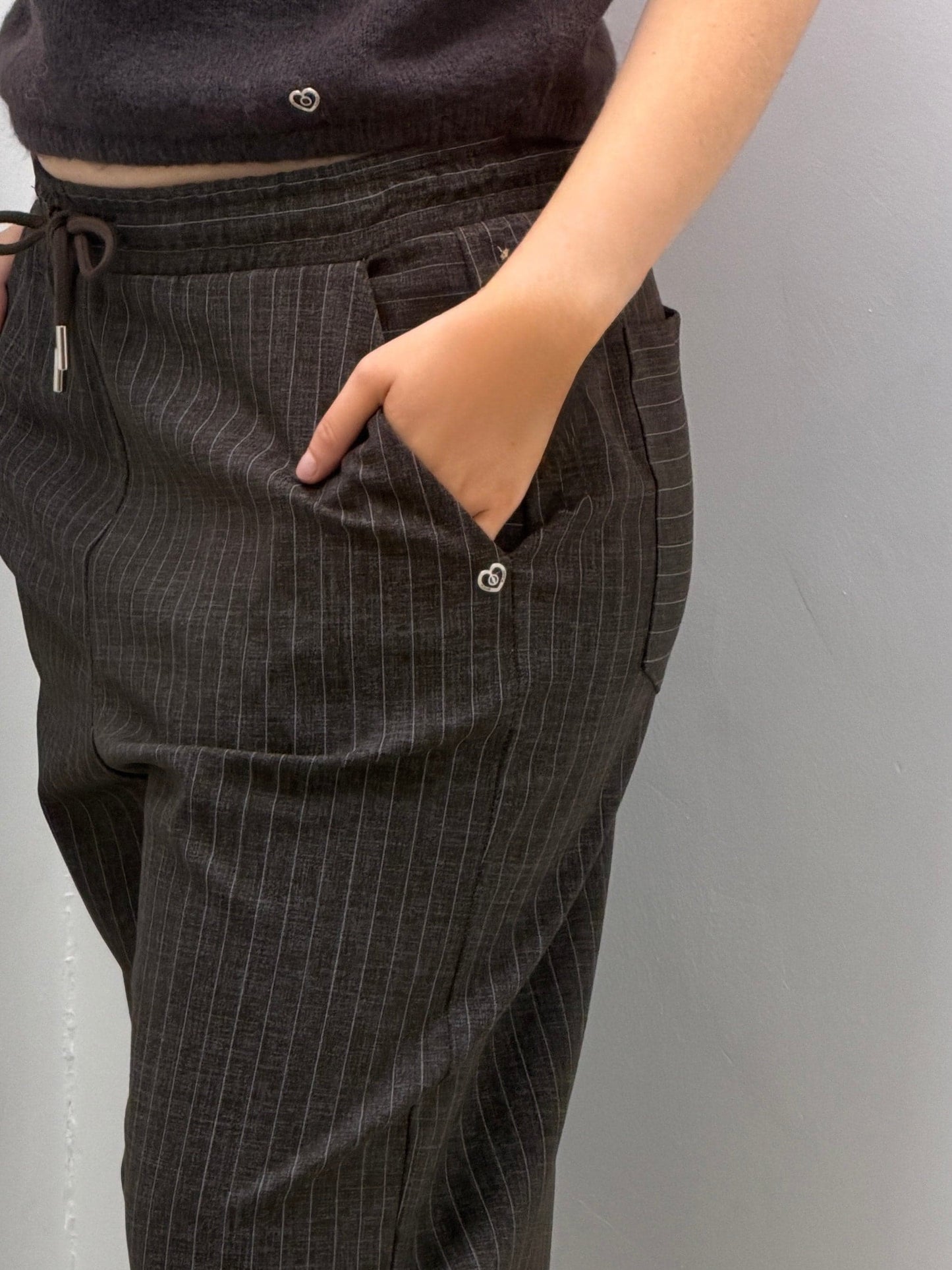 Pantalon à rayures PLEASE P3K1DLH000 Pantalon à rayures PLEASE P3K1DLH000 Cherryboutique