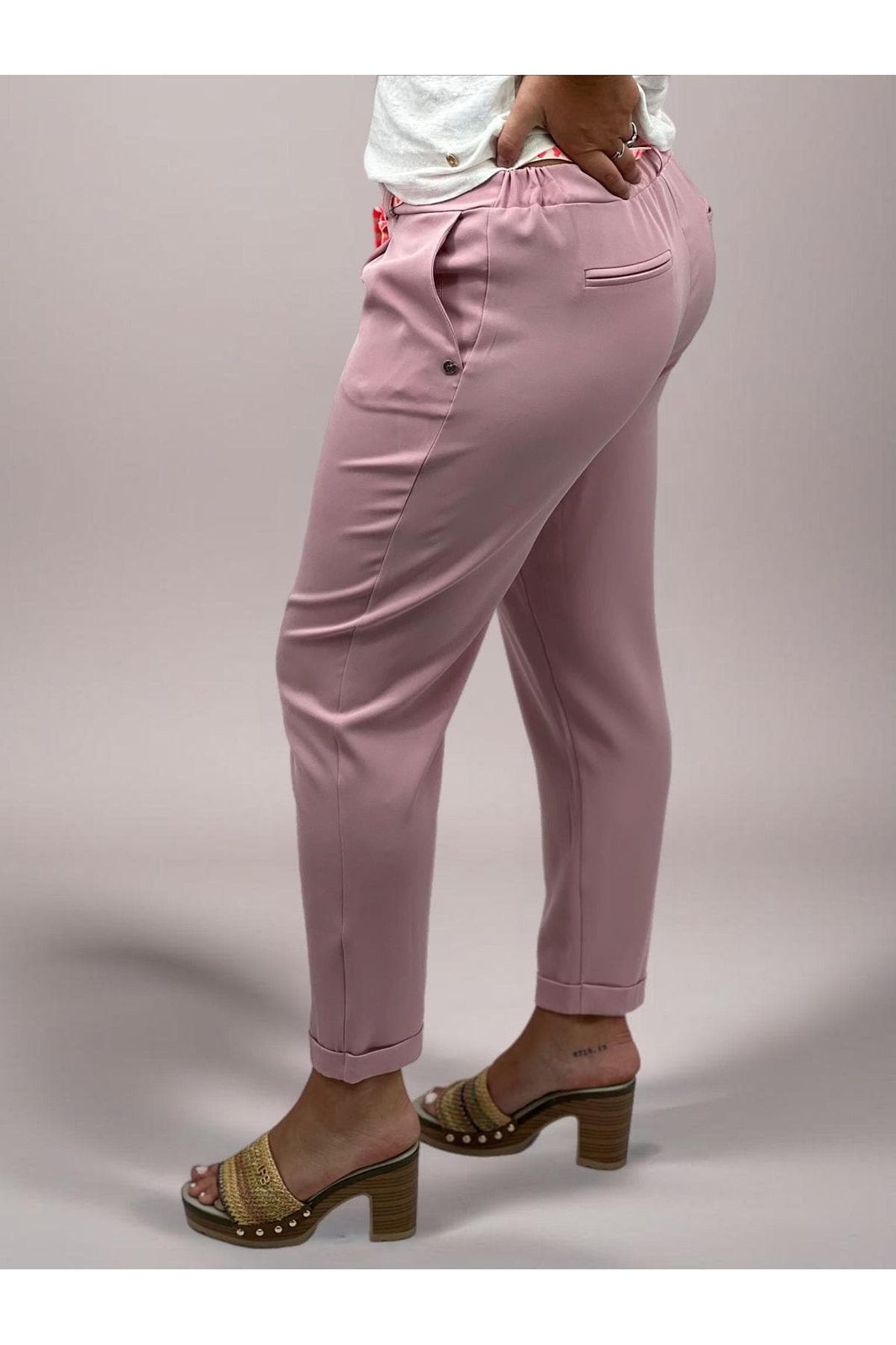 Pantalon Pantalon PLEASE forme carotte a taille élastiquée ceinturée en crêpe fluide Rose P2XXYX0000 PLEASE