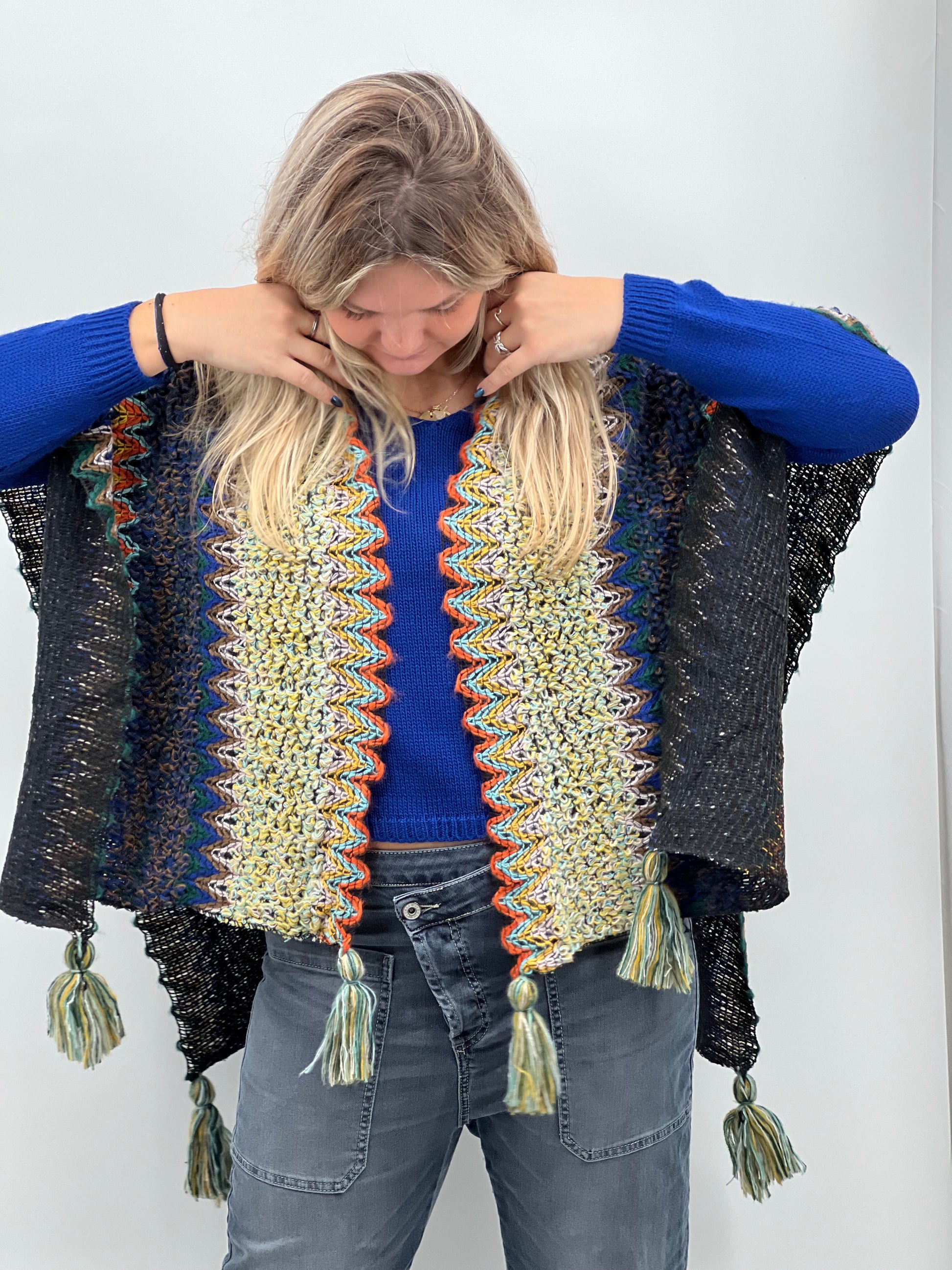 Veste Poncho Crochet Cherry boutique Poncho Crochet Cherry boutique Cherryboutique